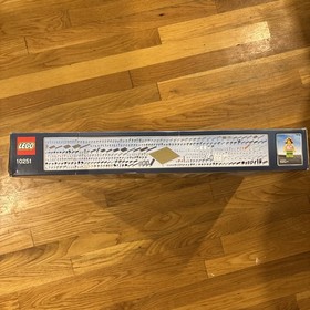 Lego Creator Set #10251 Brick Bank *Used With most pieces 