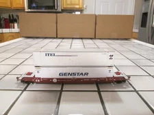 BNSF CONTAINER CAR WITH CONTAINERS HO SCALE