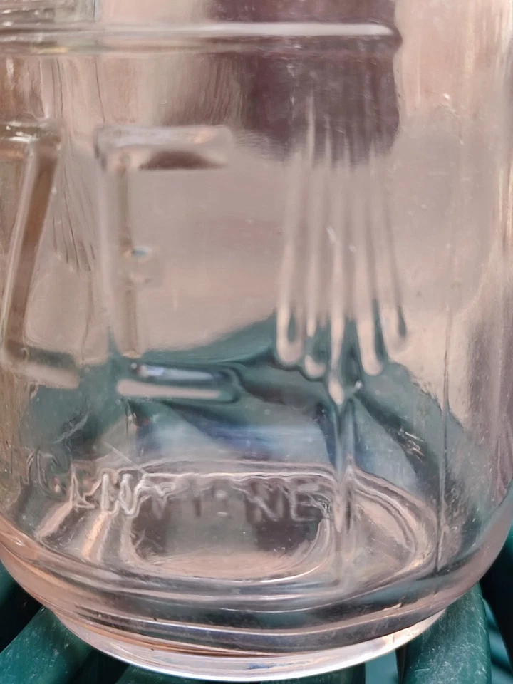 ANCIENNE CARAFE PUBLICITAIRE SUZE APÉRITIF À LA GENTIANE 21 CM - Photo 4/4