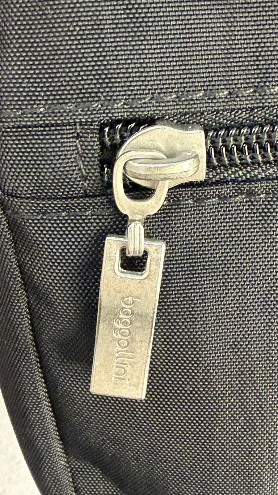 Baggallini Double Zip Black Medium Crossbody Bag … - image 4