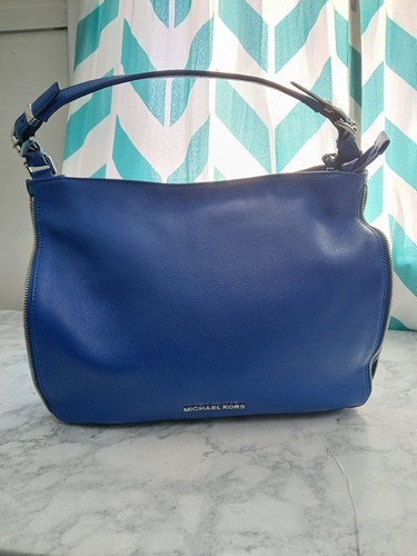 Michael Kors Umhängetasche royalblau mit abnehmbarem Umhängegurt & Staubbeutel