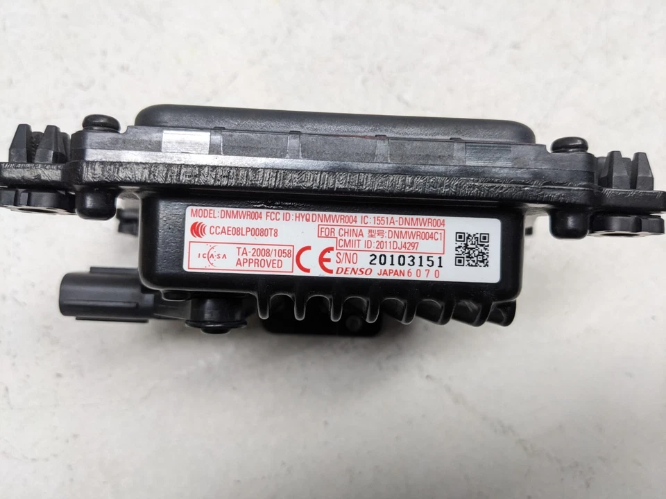 Lexus GX460 Adaptive Cruise Distance Sensor Radar 2013-2019 DNR004C1 88210-60141 - Image 4 of 4