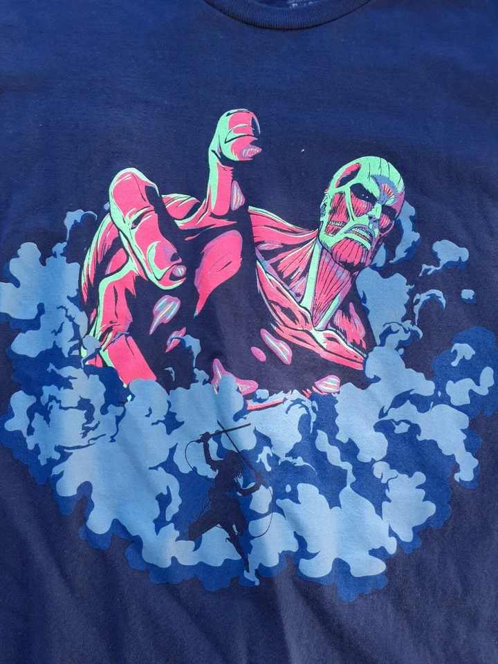 Attack On Titan Season 2 Soft Navy Blue T-shirt Mens 2XL Loot Crate Foto 2 de 3