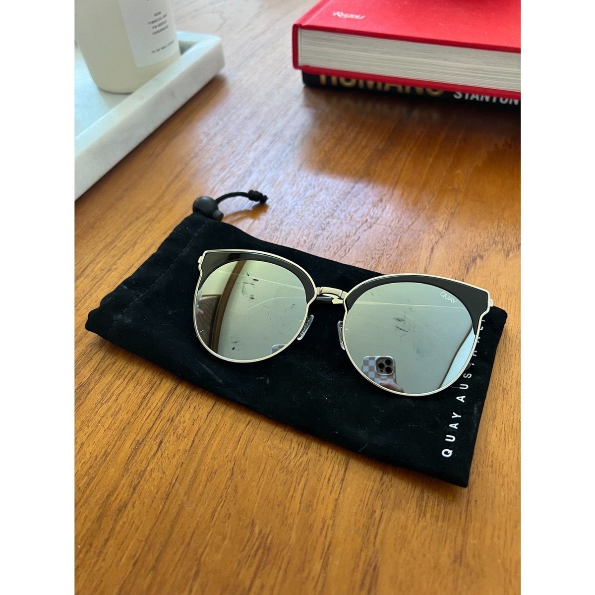 Quay Australia Sunglasses Mia Bella 122 Round Mirrored  display picture 3