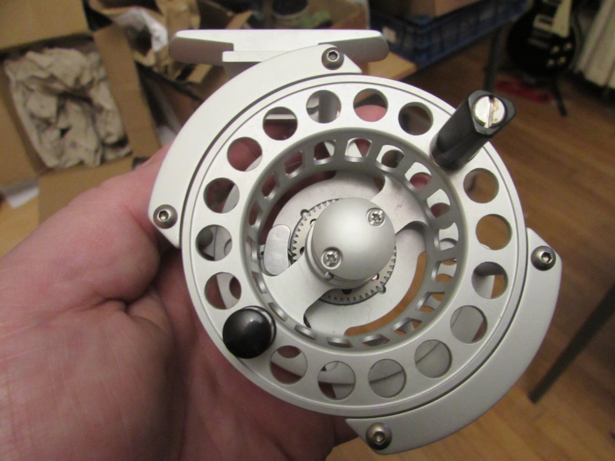 stunning unused Airflo balance 57 5/7 trout fly fishing reel