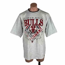 Vintage 80s Majestic NBA Chicago Bulls Ringer PUFFY PAINT Rare souvenir t-shirt