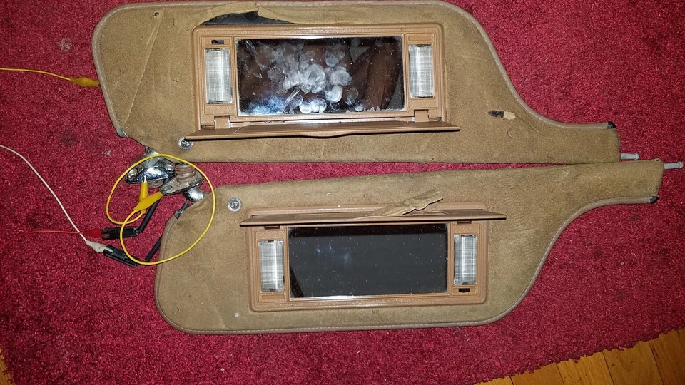 Pair, working Beige Sun Sun Visors off 1978-1984 Buick Electra Park Ave (box A) Foto 2 de 4