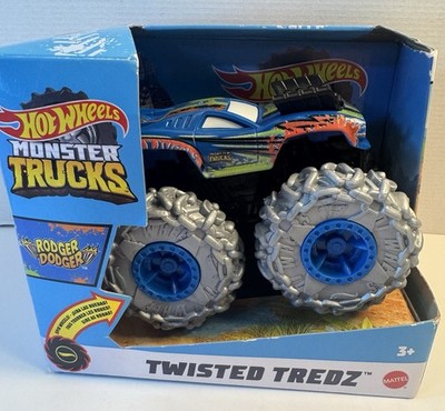 Hot Wheels Monster Trucks Twisted Tredz Rodger Dodger 2019