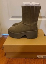 UGG Classic Women's Twin Seam New Heights Suede Platform Boots Sz 8 W New In Box