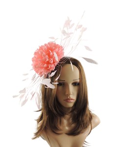 pale pink fascinator hat