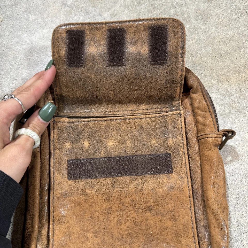 Sacola Scully Western Masculina Aerosquadron Aba Frontal Nogueira *Falha, Sem Alça - Imagem 3 de 4