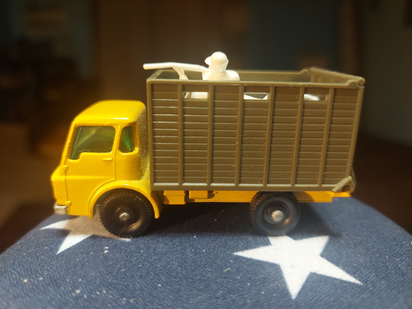 Picture 2 of 6
