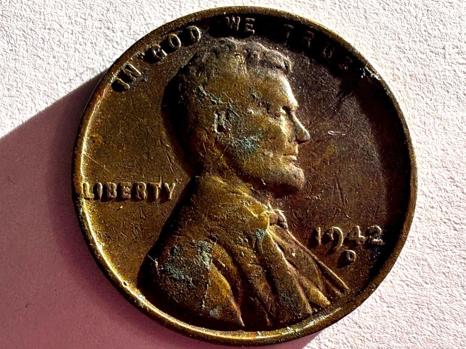 1942 D Wheat Penny Mark Extremely Rare Error On The Rim "L" In Liberty " Clse Up - Image 2 of 4