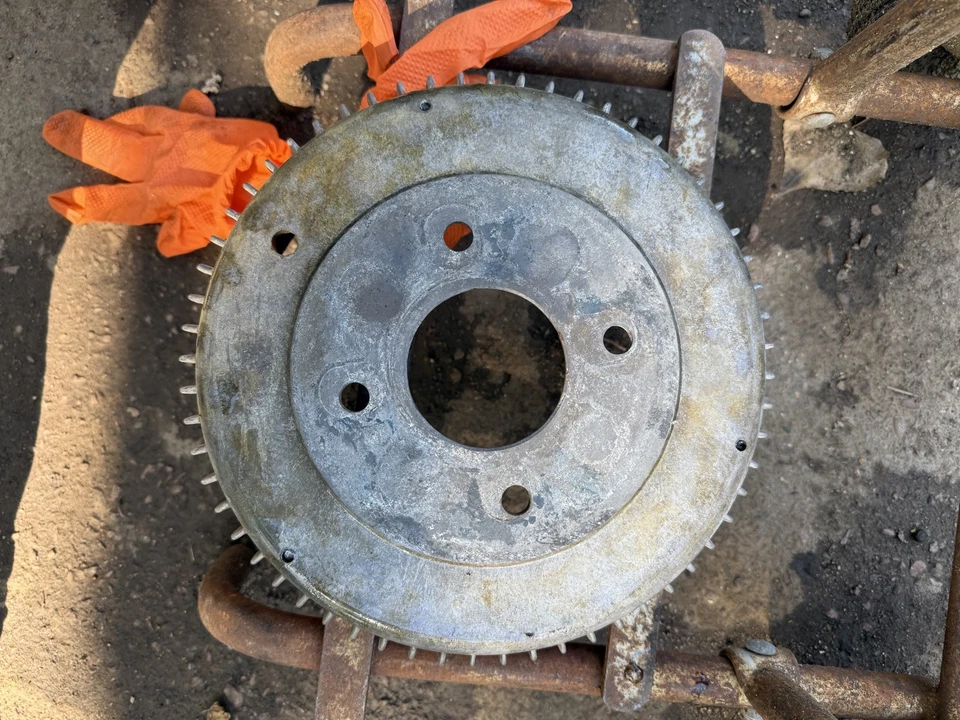 Tambores de freno traseros de aluminio de competición/rendimiento Nissan/Datsun 240/260/280Z 510 Foto 4 de 4