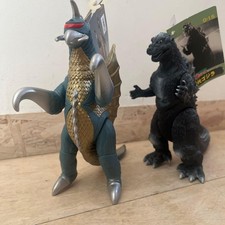 Bandai Godzilla Island Gigan  First Godzilla Soft Vinyl Figures Set