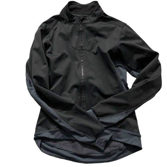 Giacca con cappuccio Arc'Teryx Windstopper nera cerniera intera nera