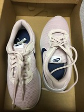 Nike Girl's Tanjun Shoe Barely Rose/Navy/White Size 3.5 Y - Nike Refurbished