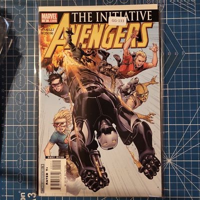 AVENGERS: THE INITIATIVE #2 7.0+ MARVEL COMIC BOOK GG-133