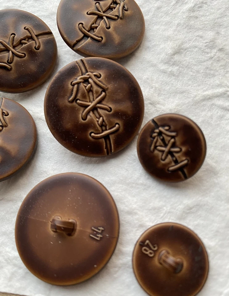 6 Stück Knöpfe 28 ❤️❤️❤️ braun Lederoptik Naht Mantel Jacke edel Ersatzknopf - Bild 2 von 3