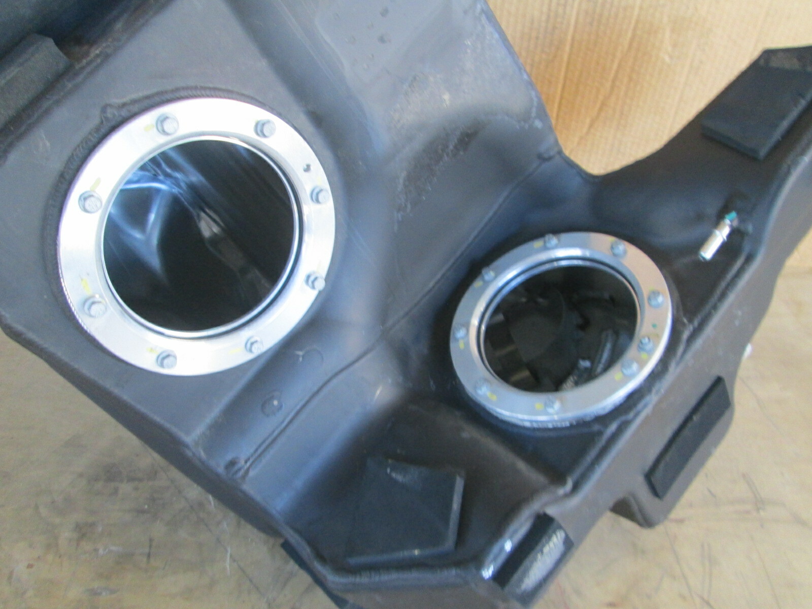 Ferrari 488 GTB RH Fuel Gas Tank # 314301