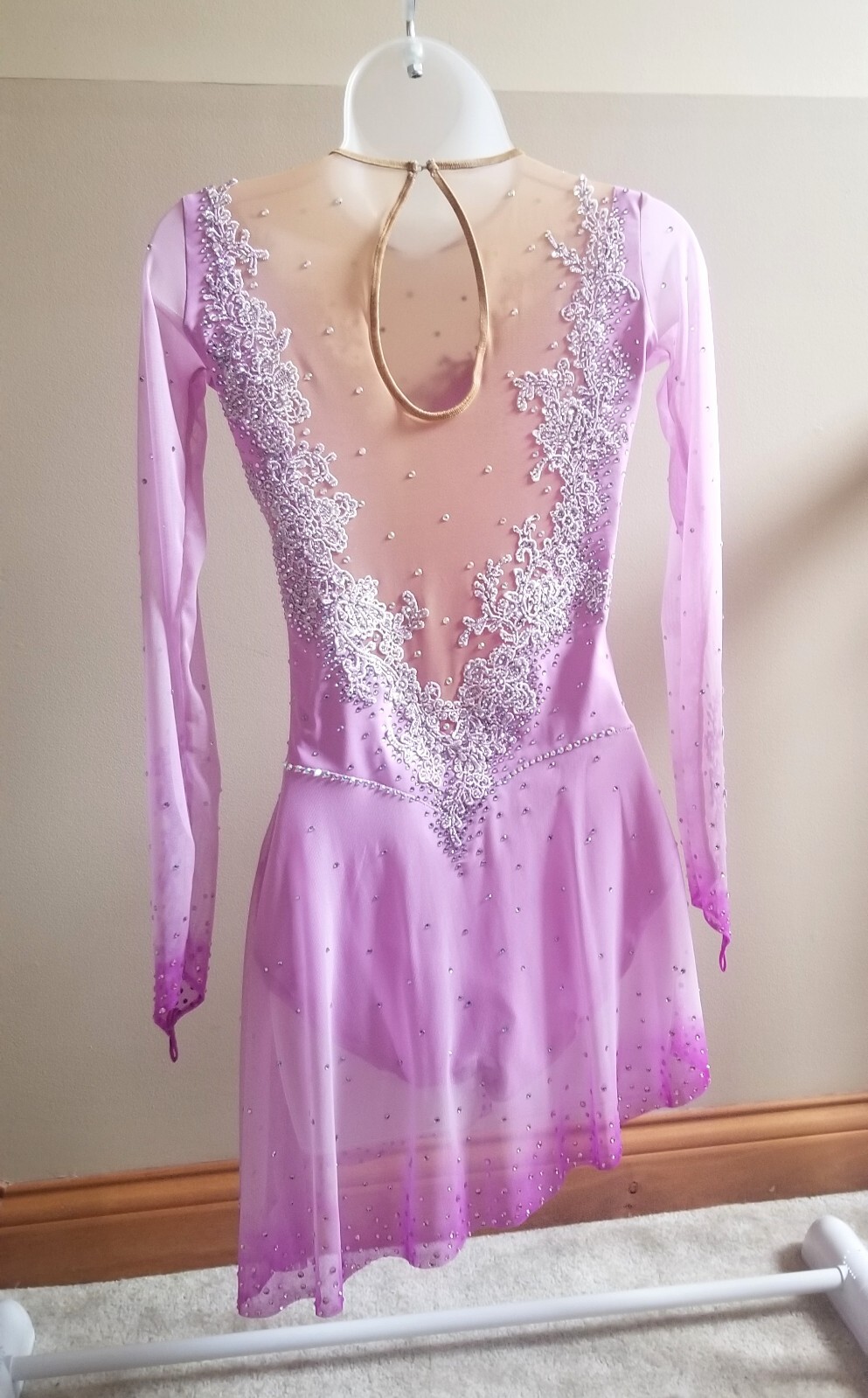 Picture 3 of 10