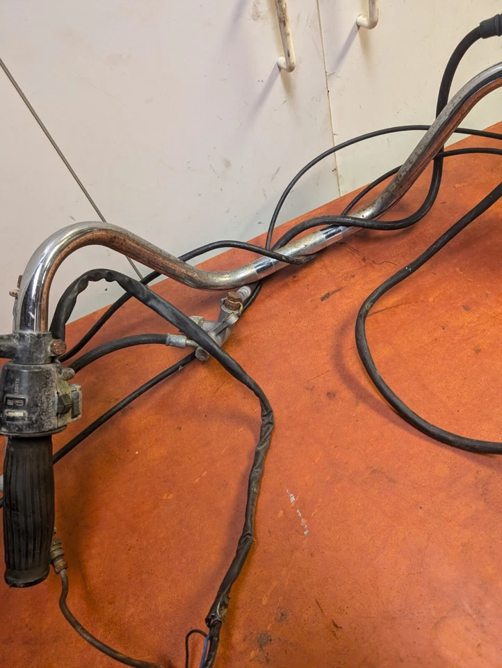 Kawasaki KZ400 1974 manillar KZ 400 manillar de freno interruptor cable de control Foto 4 de 4