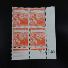 TIMBRE au PROFIT des TUBERCULEUX N°736 COIN DATÉ 26.04.1945 NEUF ** LUXE MNH