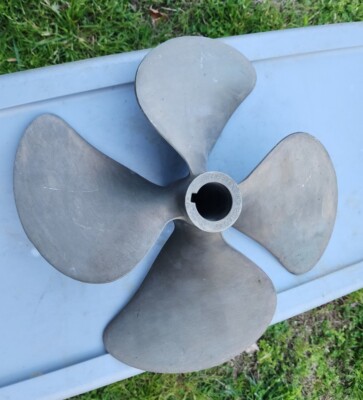 Michigan Hy Torq DQX Boat Propeller 764066X | RH 18 x 20.5 P Nibral