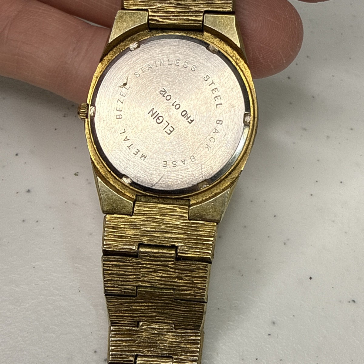 ELGIN FG1040ST Vintage Diamond Women’s Gold Tone Nugget Band Round Watch AS IS Vintage Elgin Watch Women Gold Tone Nugget Band Black Round  main image 3