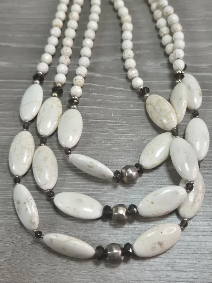 Colares e pulseiras robustas de prata esterlina 925 branco howlite quartzo Silpada - Imagem 2 de 4