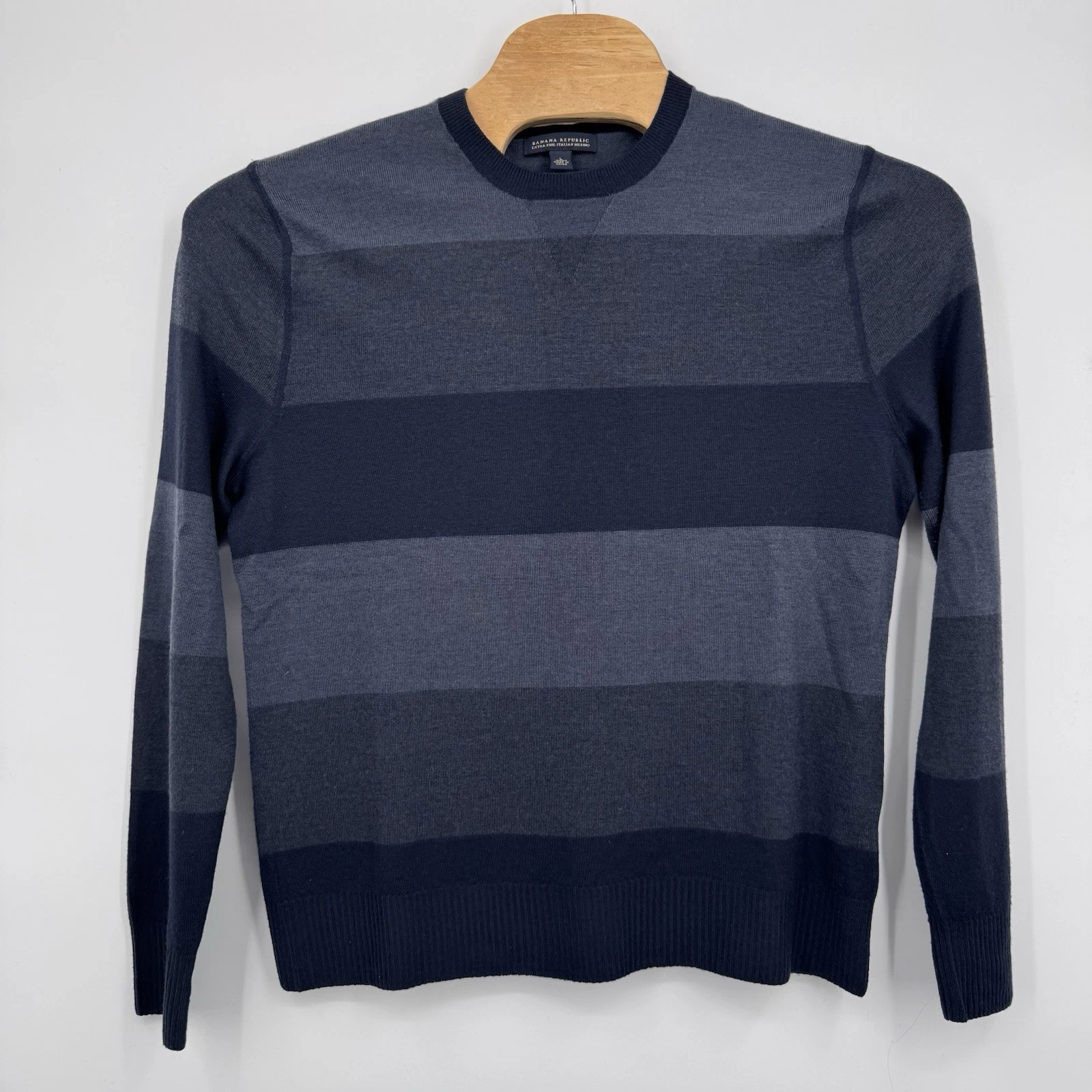 Banana Republic Men's Size Large Extra Fine Italian Merino Wool Striped Sweater
