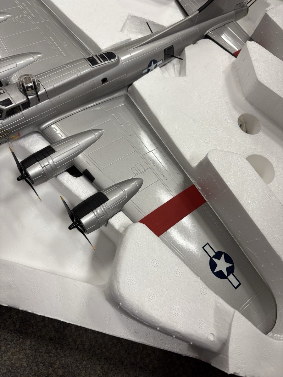 Franklin Mint Armour 1/48 Scale Diecast B11B635 B-17G Bomber