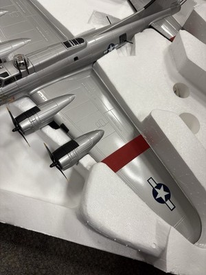 Franklin Mint Armour 1/48 Scale Diecast B11B635 B-17G Bomber