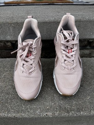 Reebok Women s Size 9 Ztaur Run 11 Porcelain Pink