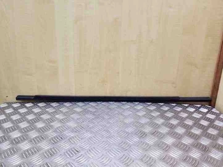 Listón ventana puerta trasera derecha VOLVO XC70 II 2.4 diésel 136kw 2009 26101347 Foto 2 de 2