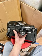 1:18 Scale 2018~2022 Jeep Grand Cherokee Commander Diamond Black Diecast Model