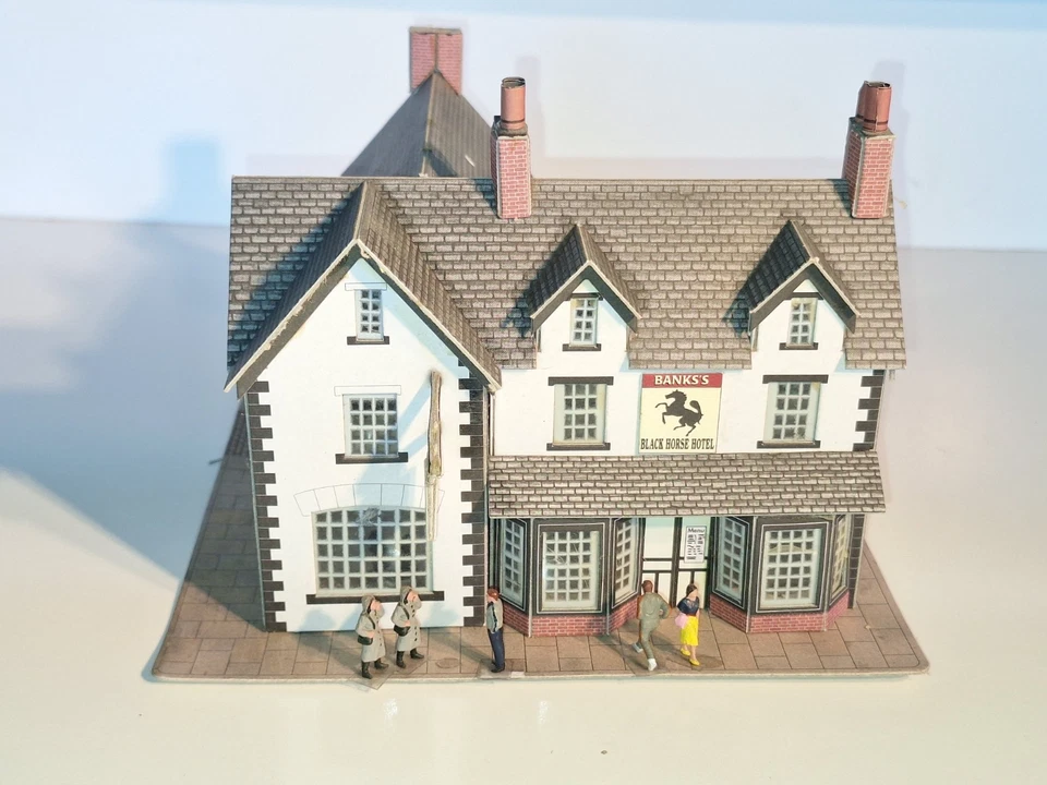 Superquick Cardboard Multi-storey Bldg & C/yard. Good Used Cond/Damage.OO Scale. - Image 2 of 4