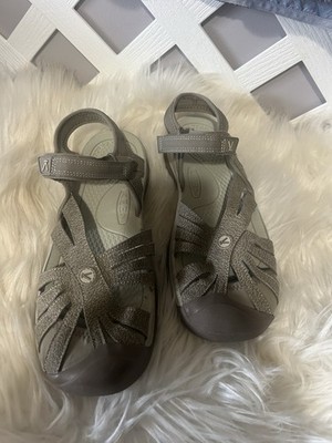 NEW KEEN Women s Size 11 M Rose Sandals Washable Waterproof Gray