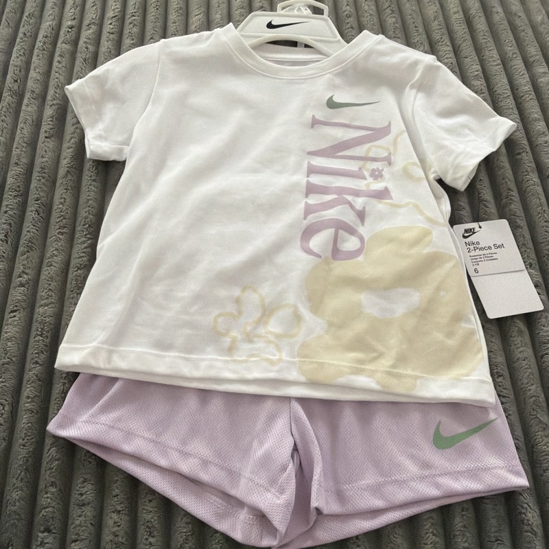 NWT Nike Girls Size 6 2-Piece Set Purple Flowers Elastic Shorts Tee