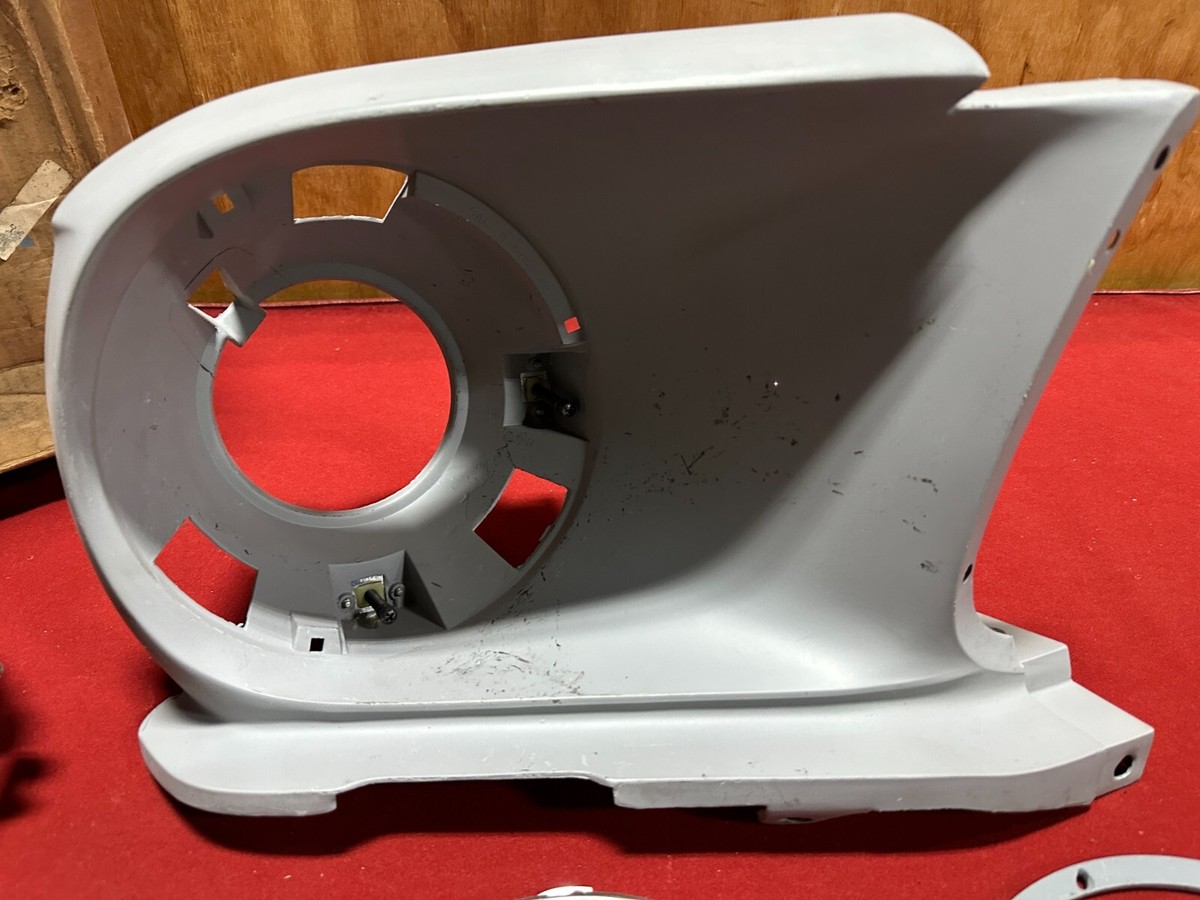 御盆 NOS 1967-1968 FORD MUSTANG HEADLIGHT BUCKET / EXTENSION C7ZZ-13008