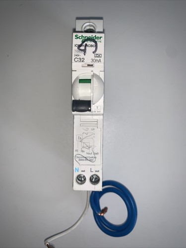 Used Schneider Acti9 IC60H RCBO - 32A, Type A, 30mA, 10kA - Electrical Brecker (VAT Inc.)