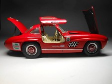 Kyosho 1 18 Mercedes Benz 300 SL (Wave T Case New No Box)