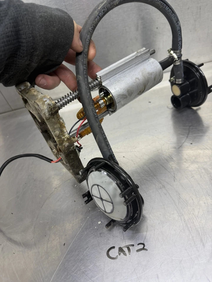 97 98 99 00 Arctic Cat ZR 600 500 580 EFI Fabricante Original Walbro Bomba de Combustible Eléctrica Filtros Foto 4 de 4