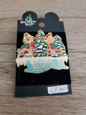 Disney Pin Dlr 2001 Christmas Parade Float Series Chip Dale 