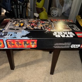 BOITE SET  LEGO VAISSEAU STAR WARS 75180 RATHTAR ESCAPE SOLO L'EVASION