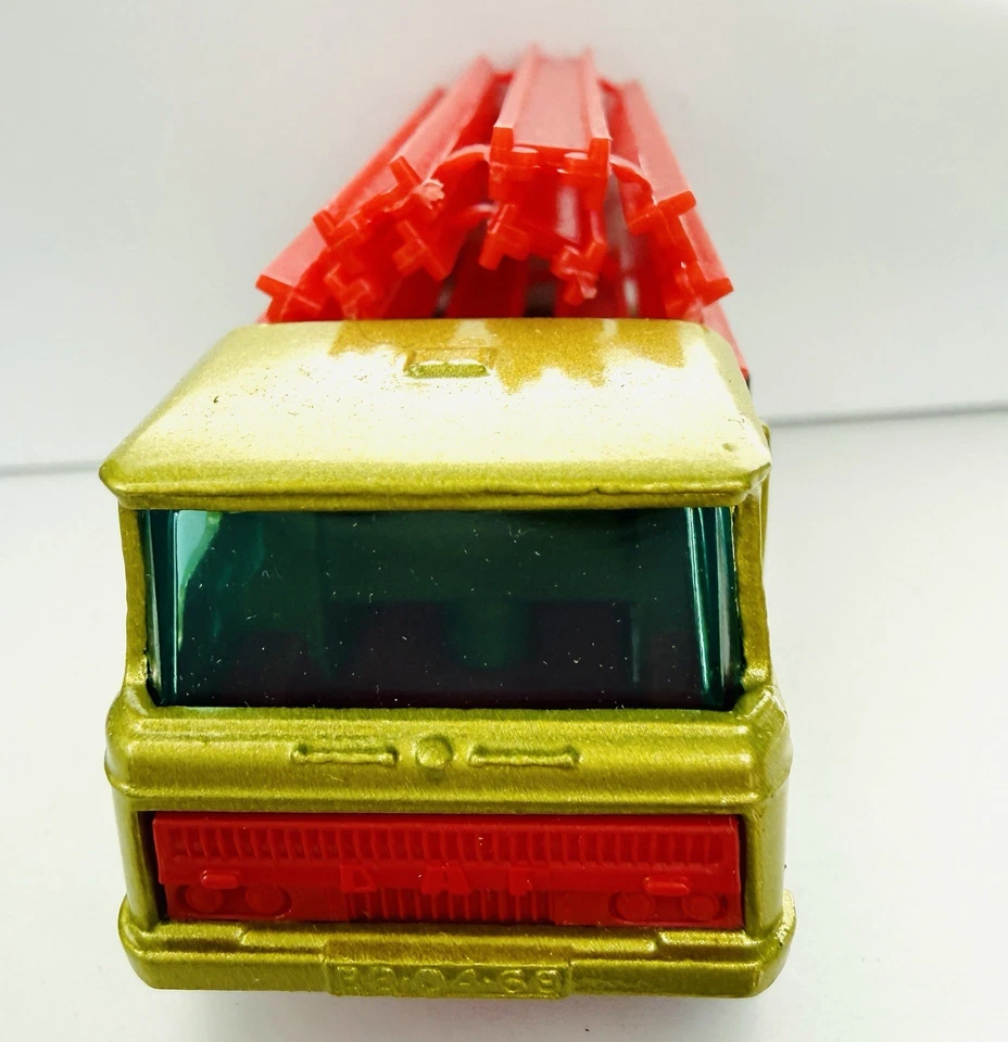 1970 Matchbox Superfast Series No. 58 - DAF Girder Truck w Load Green Lesney - Image 4 of 4