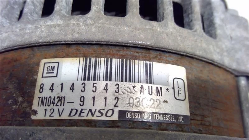 Chevrolet Tahoe 2016-2020 motor alternador generador OEM 84143543 Foto 2 de 4