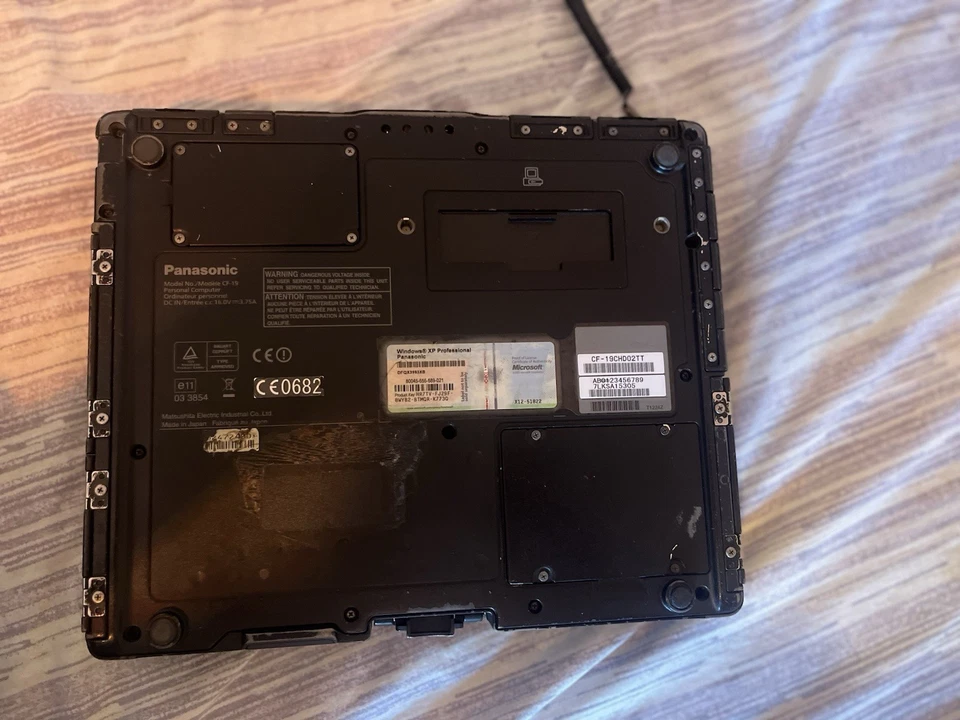 panasonic toughbook Cf-19 - Immagine 2 di 4