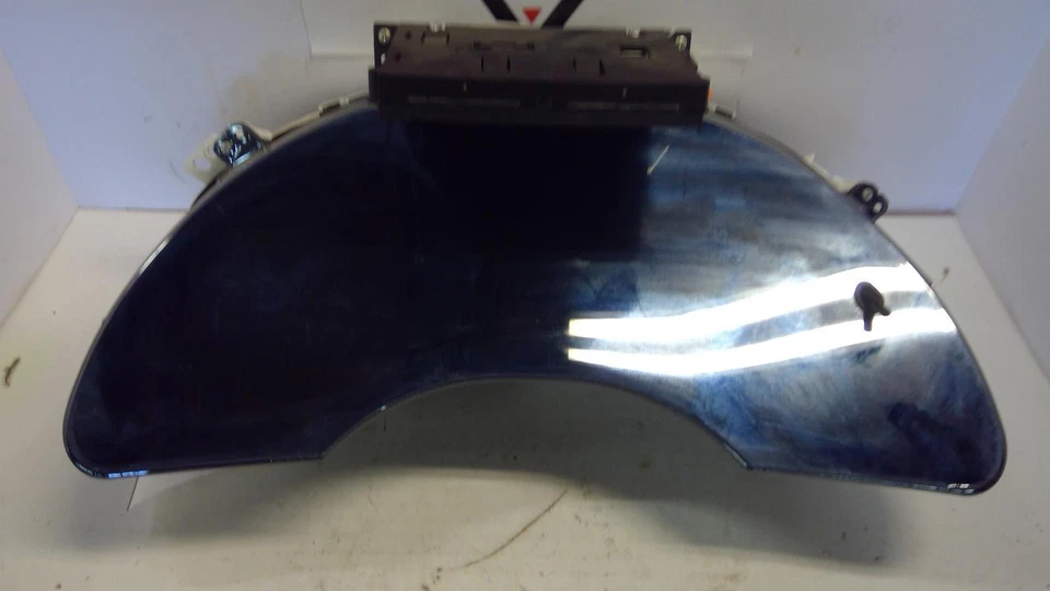 Medidor de velocímetro usado se adapta a: Chrysler Pacifica Cluster KPH 2008 con disco de navegación Foto 2 de 4