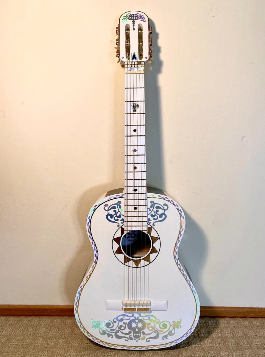 Disney Pixar Guitar Coco Miguel Replica Full Size 39 Cosplay